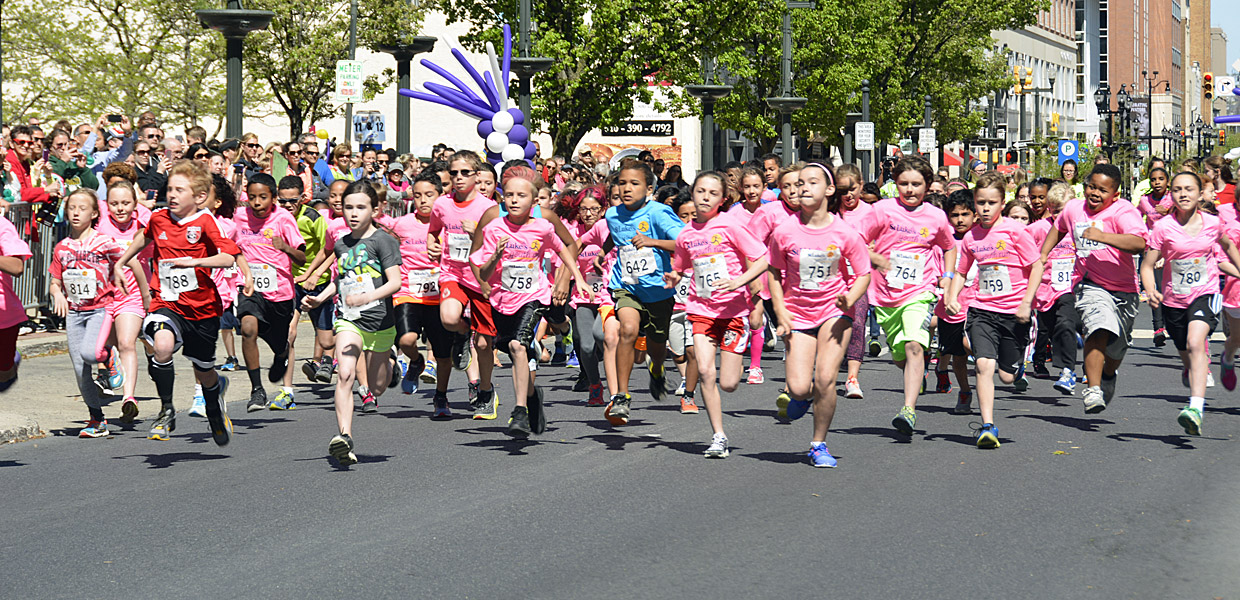 Start of 2016 St. Luke's Youth Run